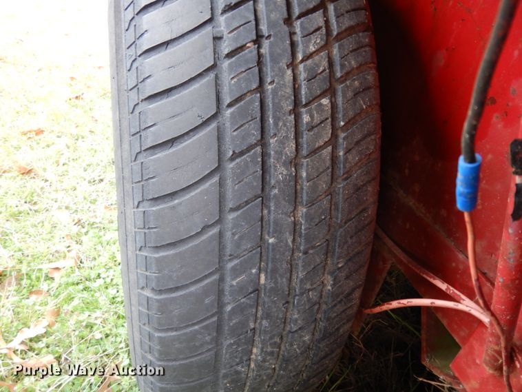 image for item DM2797 1993 WW  livestock trailer