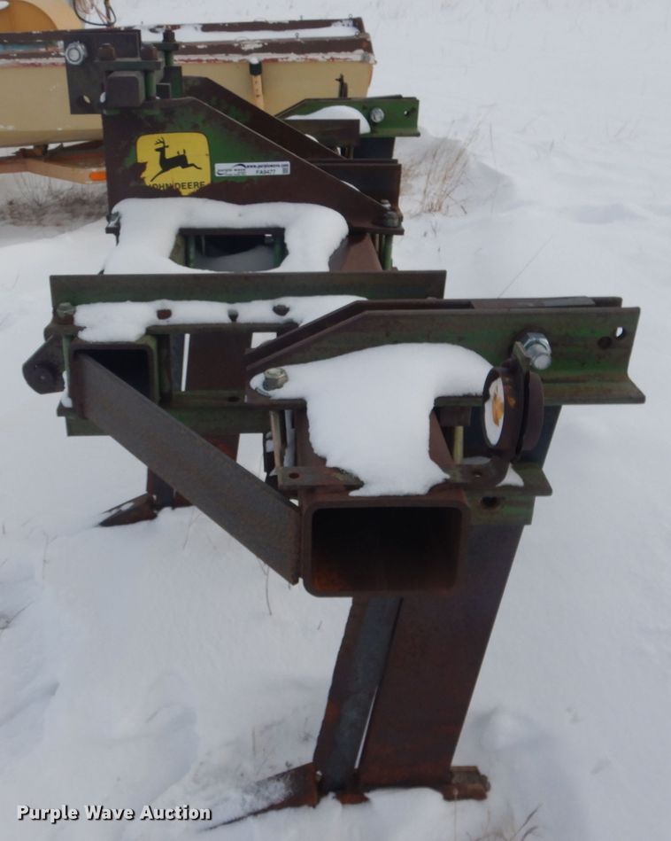 image for item FA9477 John Deere  ripper