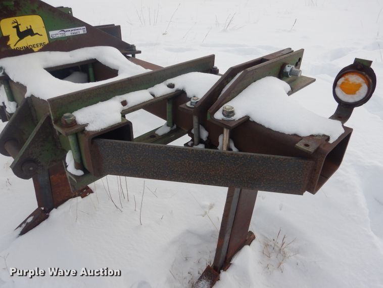 image for item FA9477 John Deere  ripper