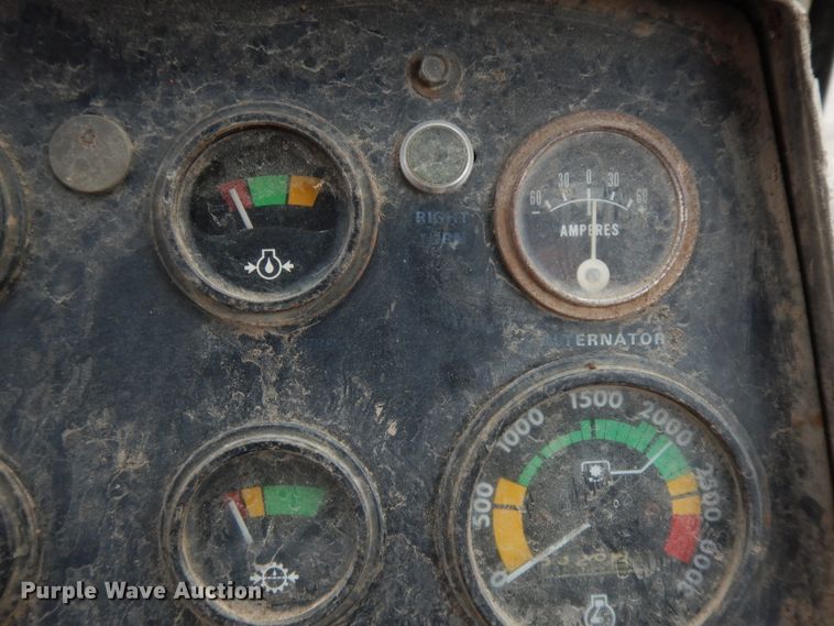 image for item GG9374 Case 1570  tractor