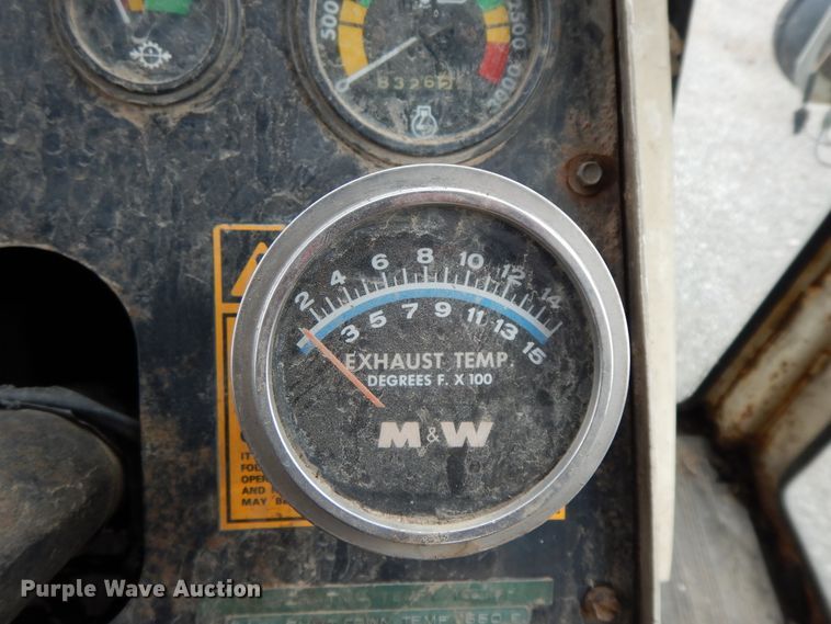 image for item GG9374 Case 1570  tractor