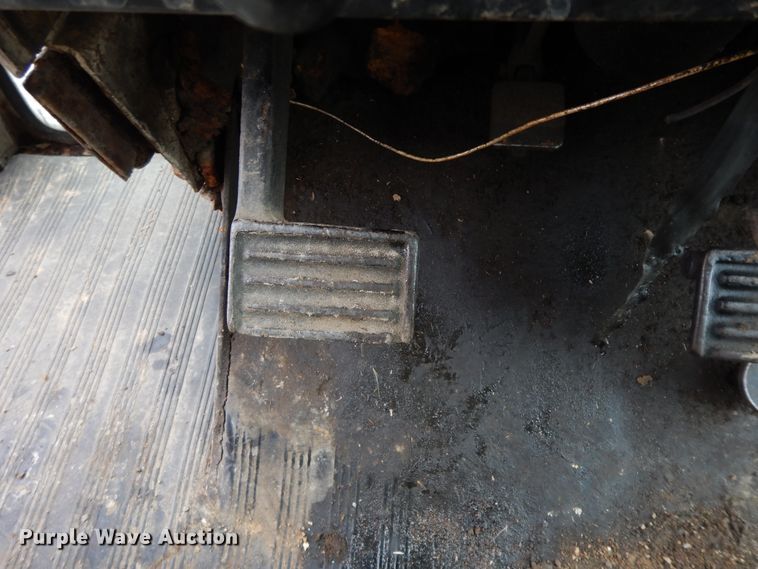 image for item GG9374 Case 1570  tractor