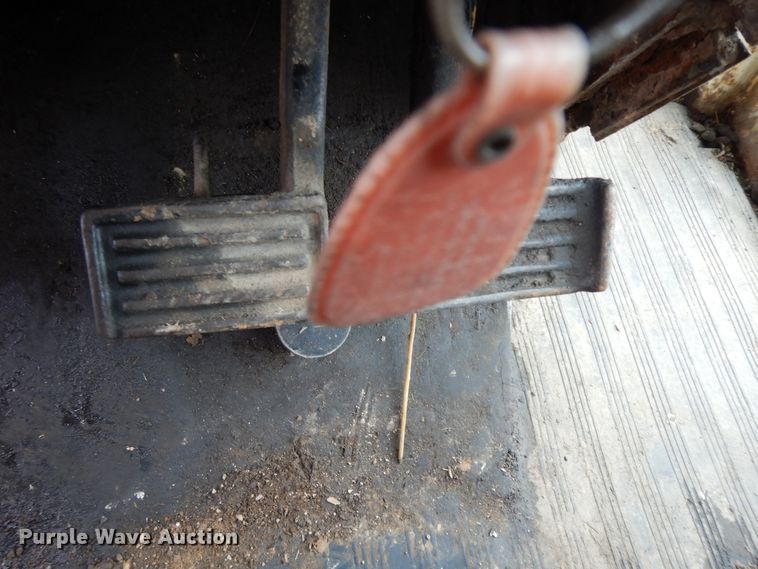 image for item GG9374 Case 1570  tractor