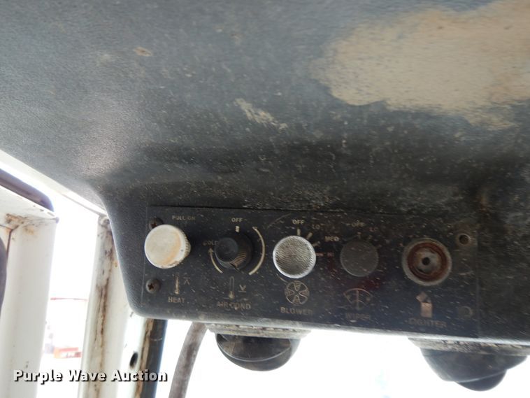 image for item GG9374 Case 1570  tractor