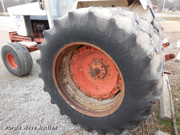 image for item GG9374 Case 1570  tractor