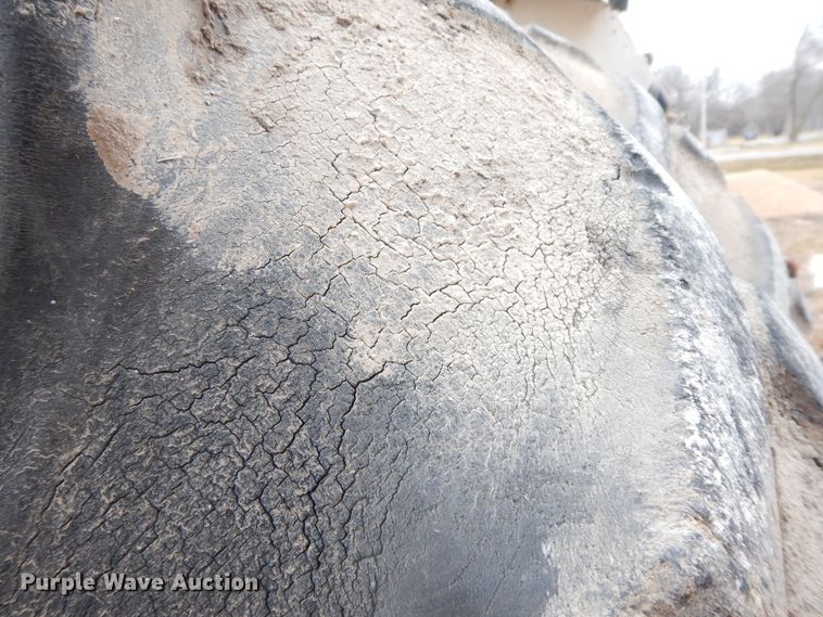 image for item GG9374 Case 1570  tractor