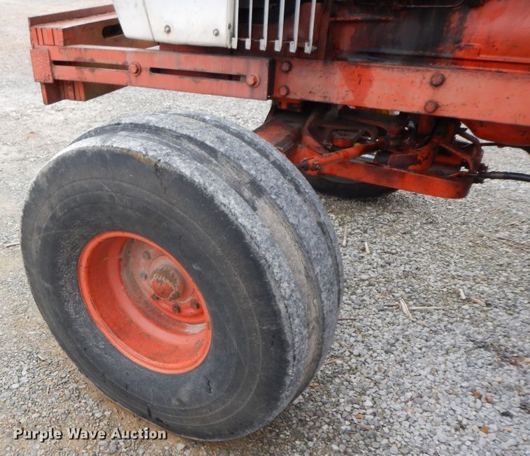 image for item GG9374 Case 1570  tractor