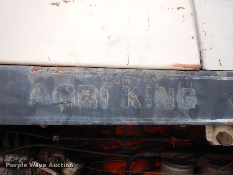 image for item GG9374 Case 1570  tractor