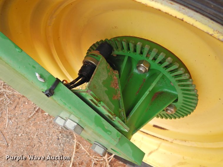 image for item HN9112 2005 John Deere 1790 CCS  planter