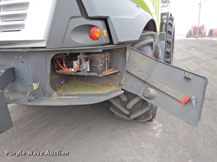 image for item HN9113 2011 Claas Jaguar 980  forage harvester