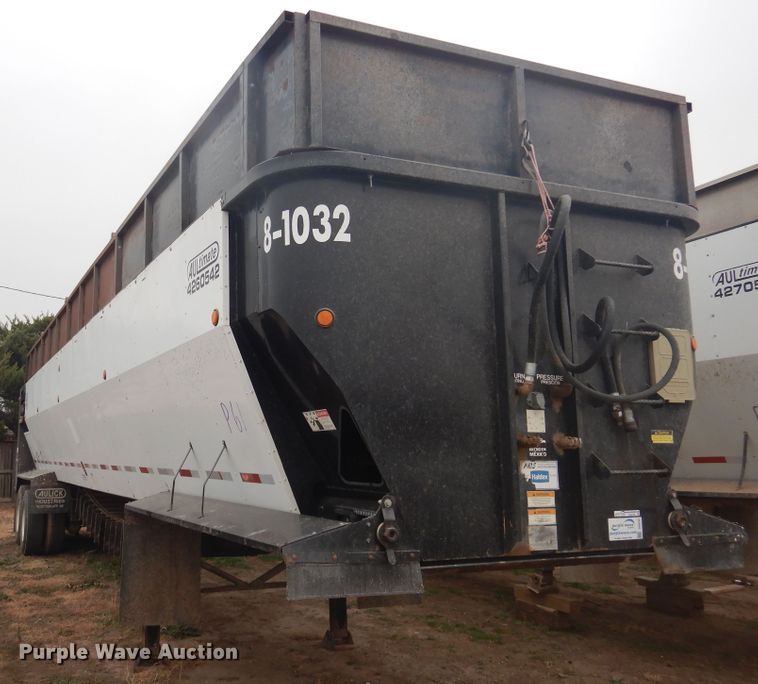 image for item HU9709 2008 Aulick 4260542 live bottom trailer