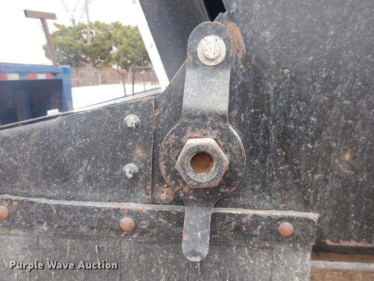 image for item HU9709 2008 Aulick 4260542 live bottom trailer