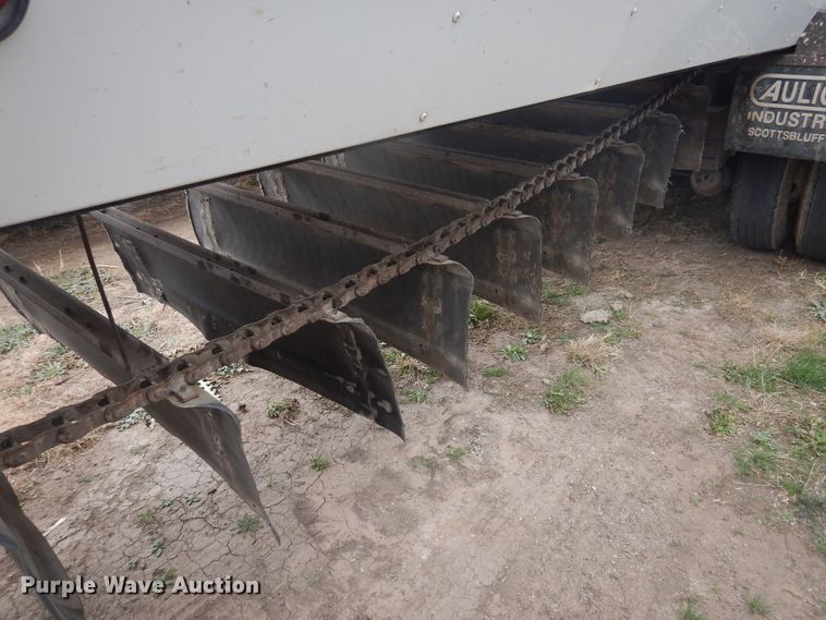 image for item HU9709 2008 Aulick 4260542 live bottom trailer