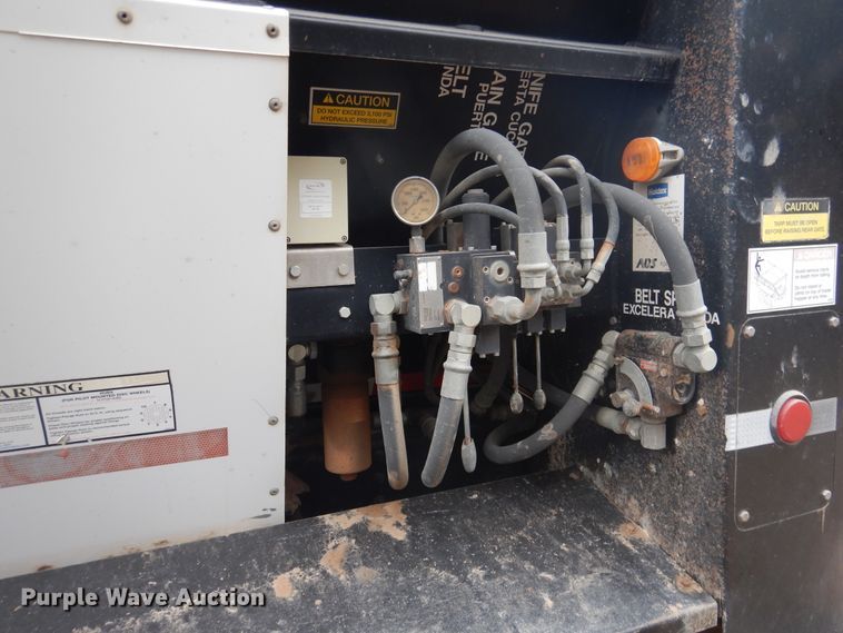 image for item HU9709 2008 Aulick 4260542 live bottom trailer