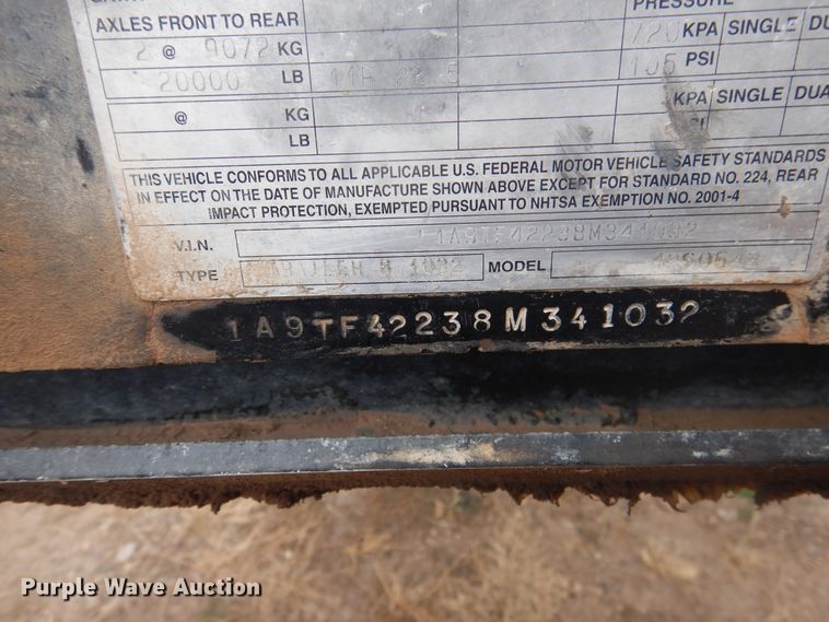 image for item HU9709 2008 Aulick 4260542 live bottom trailer