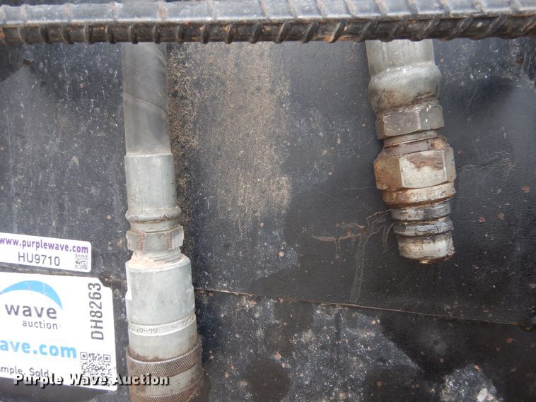 image for item HU9710 2009 Aulick 4270542 live bottom trailer