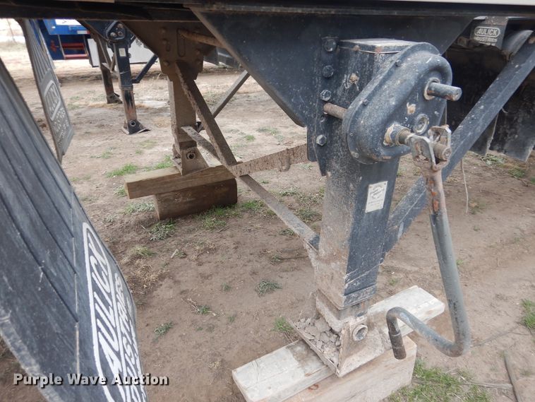 image for item HU9710 2009 Aulick 4270542 live bottom trailer