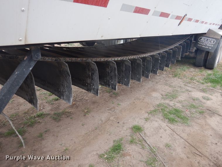 image for item HU9710 2009 Aulick 4270542 live bottom trailer