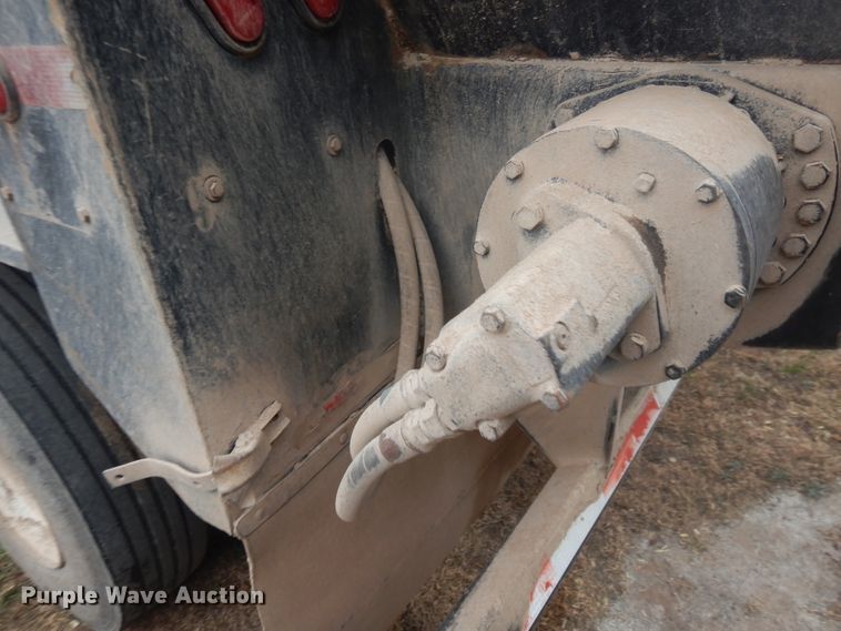 image for item HU9710 2009 Aulick 4270542 live bottom trailer