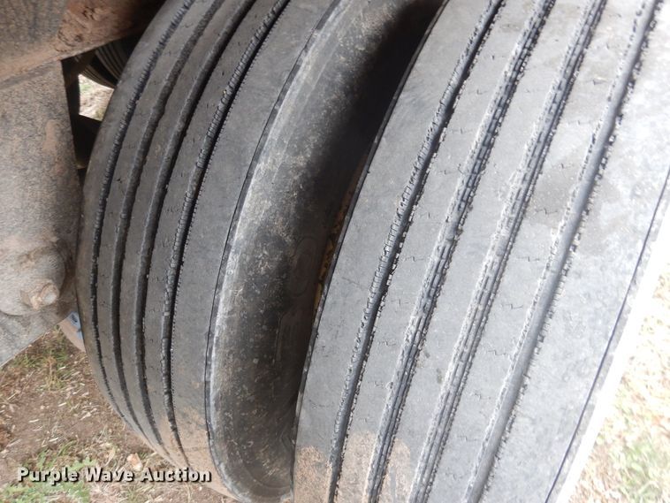 image for item HU9710 2009 Aulick 4270542 live bottom trailer