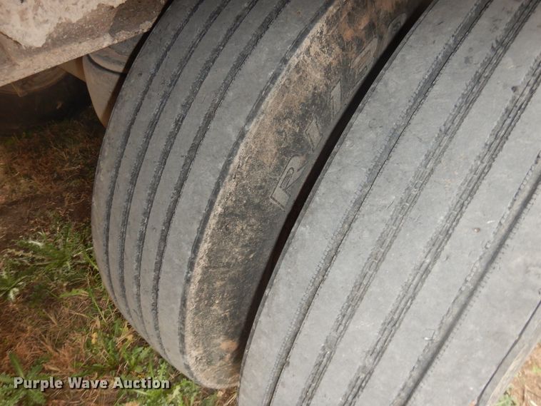 image for item HU9710 2009 Aulick 4270542 live bottom trailer