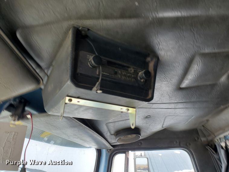 image for item HW9671 1989 White GMC WIA  semi truck