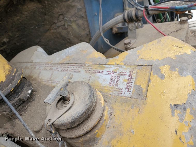 image for item HW9671 1989 White GMC WIA  semi truck