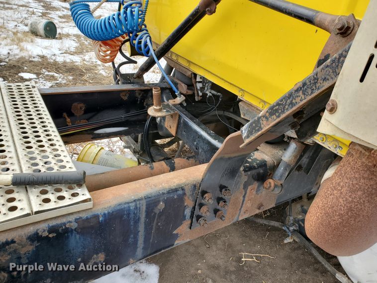 image for item HW9671 1989 White GMC WIA  semi truck