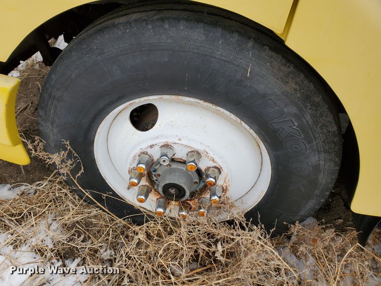 image for item HW9671 1989 White GMC WIA  semi truck