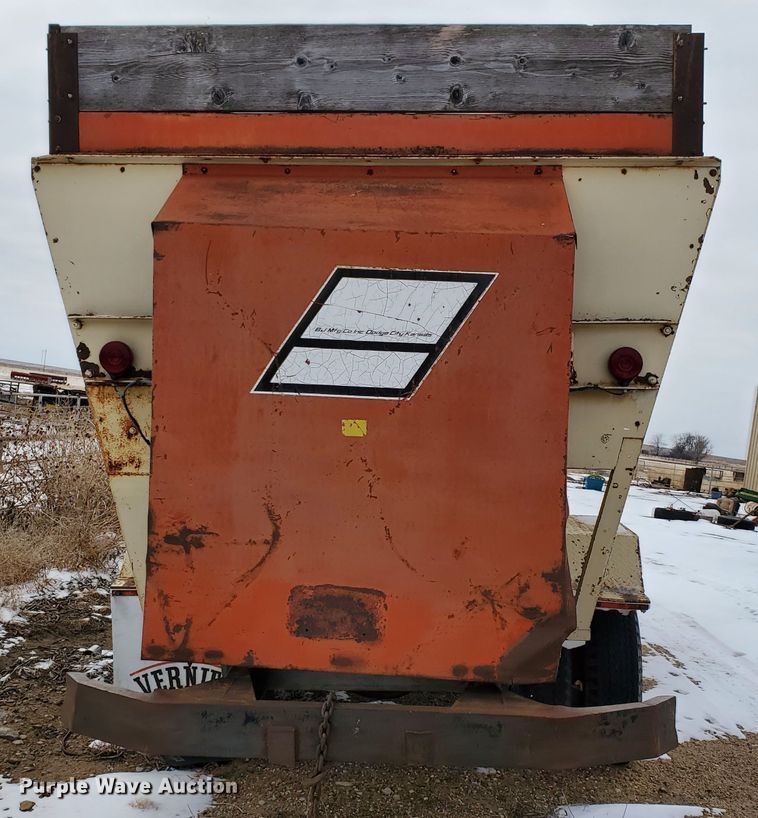 image for item HW9672 1977 Chevrolet C60  feed mixer truck