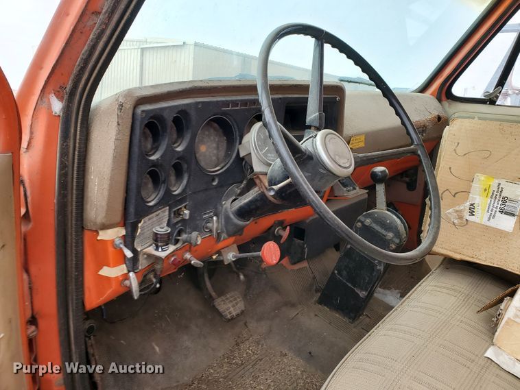 image for item HW9672 1977 Chevrolet C60  feed mixer truck