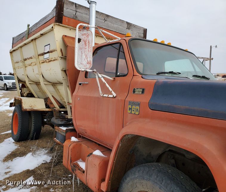 image for item HW9672 1977 Chevrolet C60  feed mixer truck