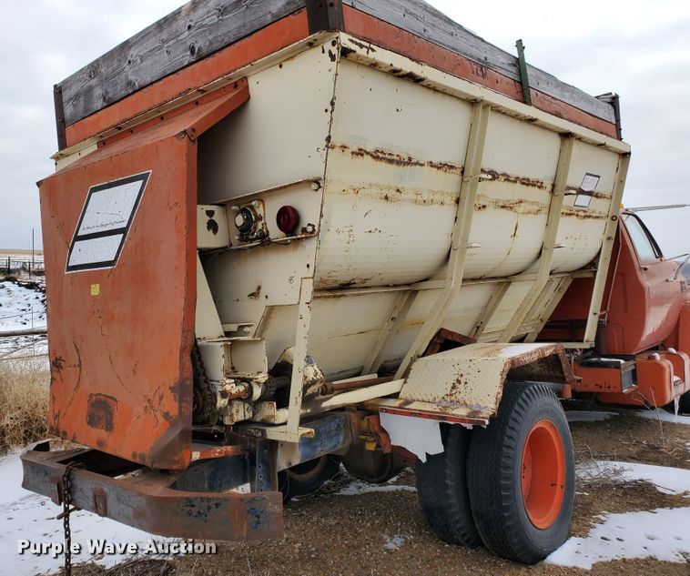 image for item HW9672 1977 Chevrolet C60  feed mixer truck