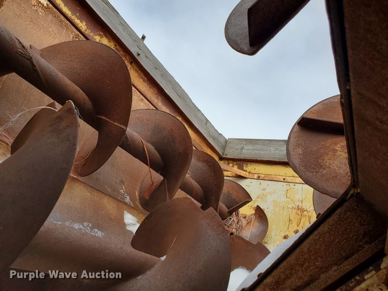 image for item HW9672 1977 Chevrolet C60  feed mixer truck