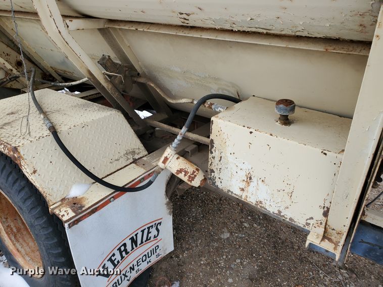 image for item HW9672 1977 Chevrolet C60  feed mixer truck