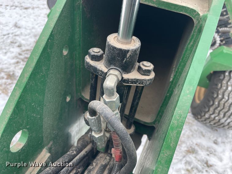 image for item HX9796 2016 Great Plains YP-1225A  no-till planter