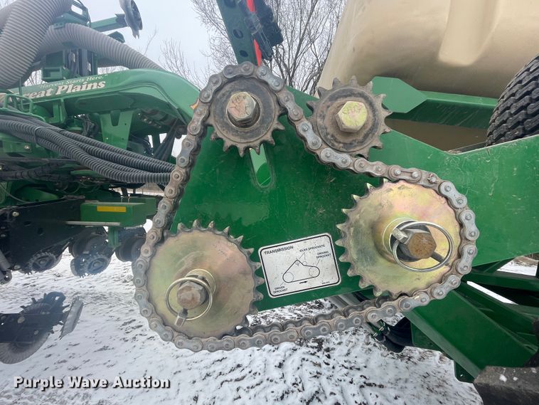 image for item HX9796 2016 Great Plains YP-1225A  no-till planter