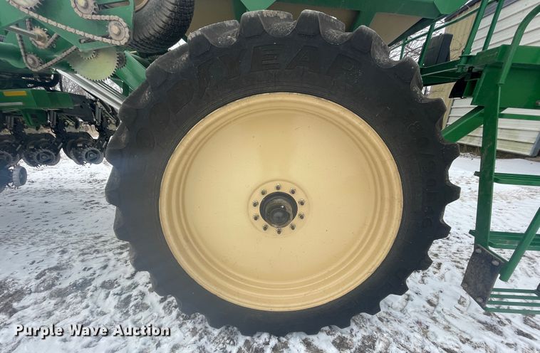 image for item HX9796 2016 Great Plains YP-1225A  no-till planter