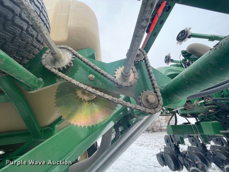 image for item HX9796 2016 Great Plains YP-1225A  no-till planter