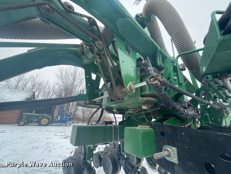 image for item HX9796 2016 Great Plains YP-1225A  no-till planter