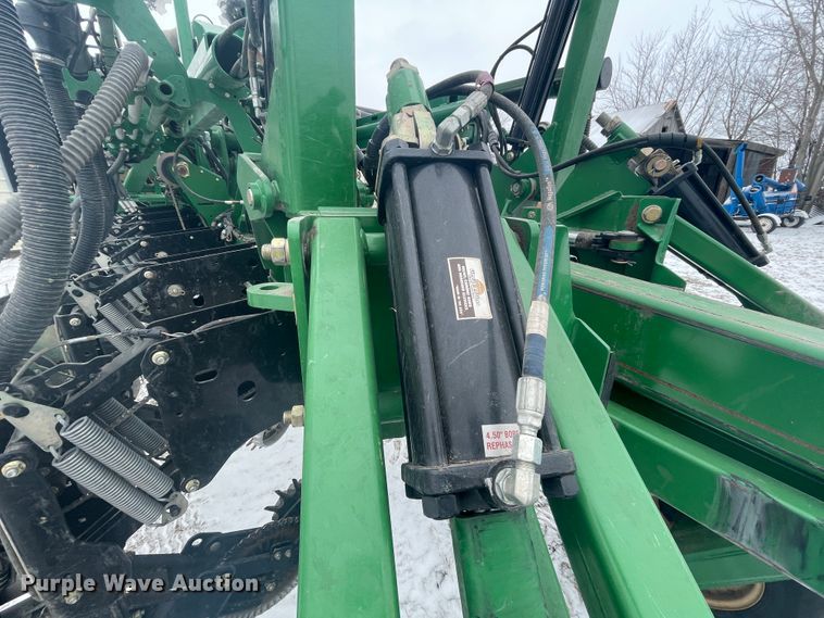 image for item HX9796 2016 Great Plains YP-1225A  no-till planter