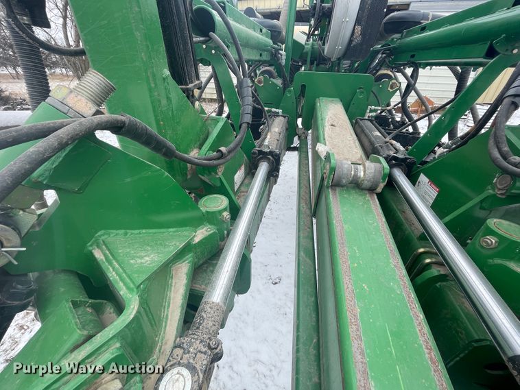 image for item HX9796 2016 Great Plains YP-1225A  no-till planter