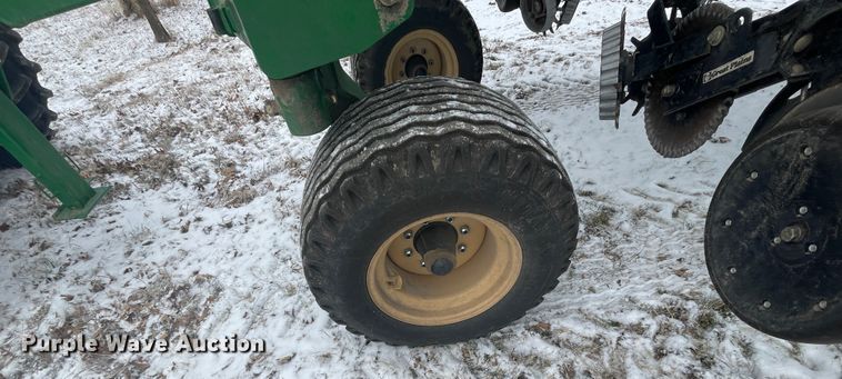 image for item HX9796 2016 Great Plains YP-1225A  no-till planter