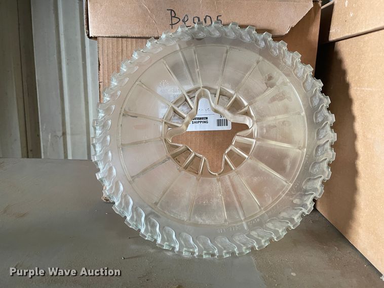 image for item HX9796 2016 Great Plains YP-1225A  no-till planter