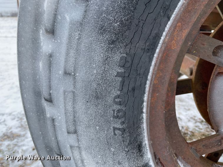 image for item HX9809 McCormick  tractor