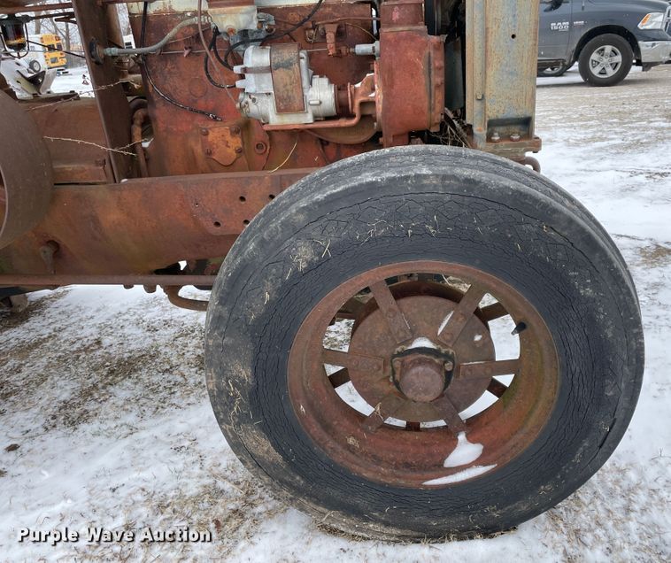 image for item HX9809 McCormick  tractor