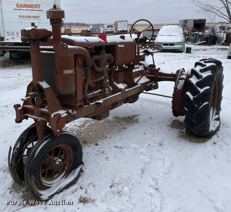 image for item HX9811 International Harvester F30  tractor