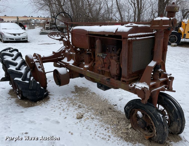 image for item HX9811 International Harvester F30  tractor