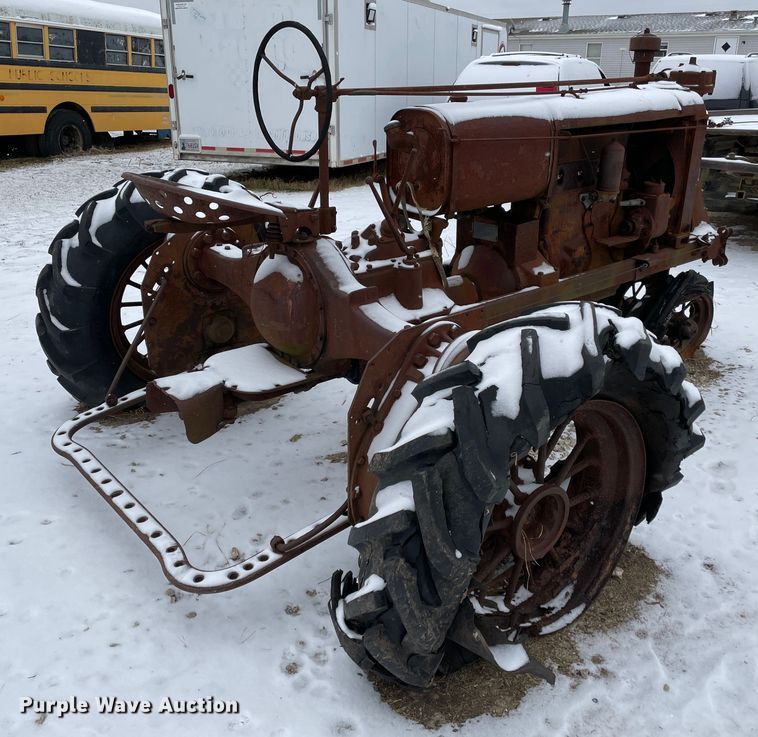 image for item HX9811 International Harvester F30  tractor