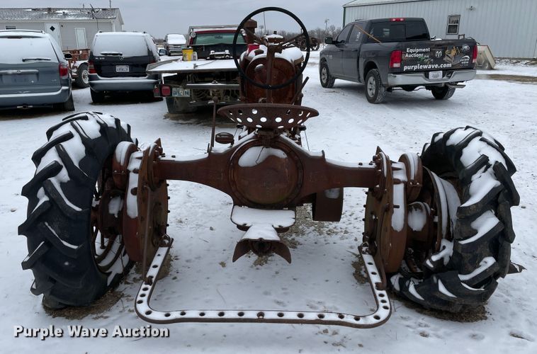 image for item HX9811 International Harvester F30  tractor